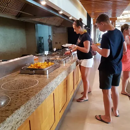 Luxury In Goldcity Complex Apartment