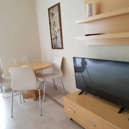 Luxury In Goldcity Complex Apartment *